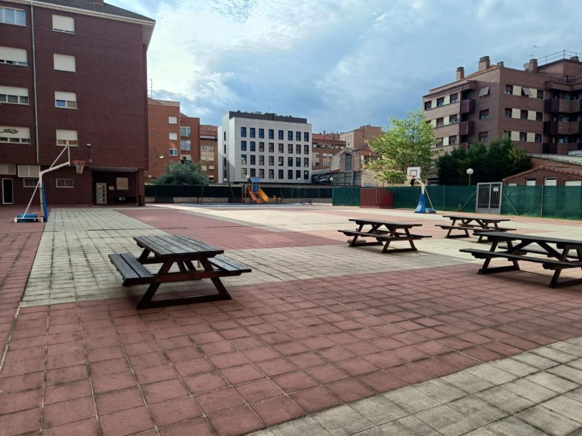 Pool And Confort 3 Habitaciones Y Garaje By Apartamentos Логроньо Екстериор снимка