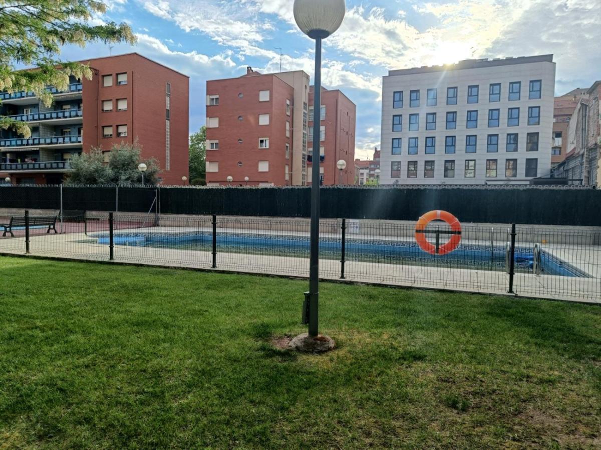 Pool And Confort 3 Habitaciones Y Garaje By Apartamentos Логроньо Екстериор снимка