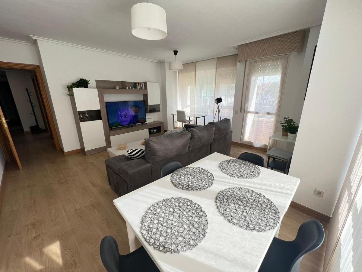 Pool And Confort 3 Habitaciones Y Garaje By Apartamentos Логроньо Екстериор снимка