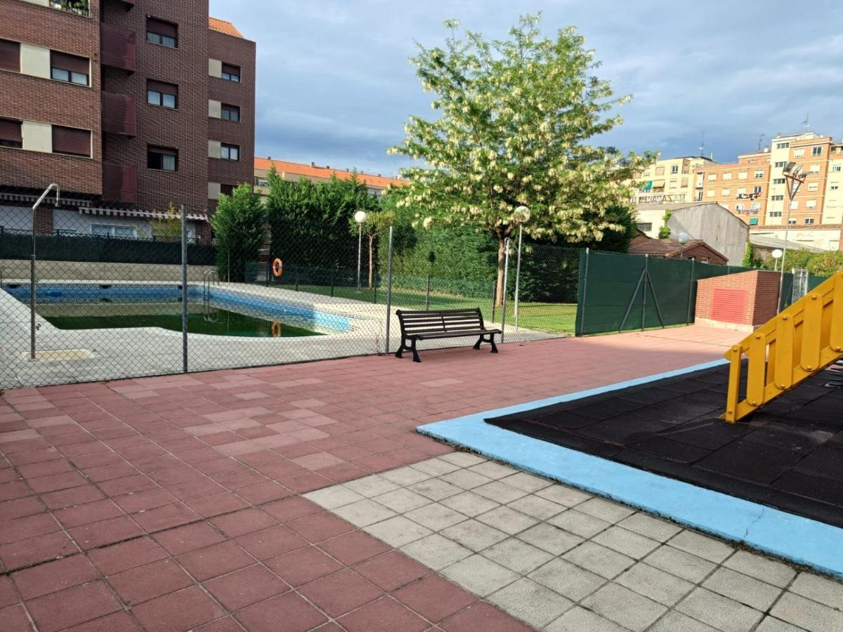 Pool And Confort 3 Habitaciones Y Garaje By Apartamentos Логроньо Екстериор снимка
