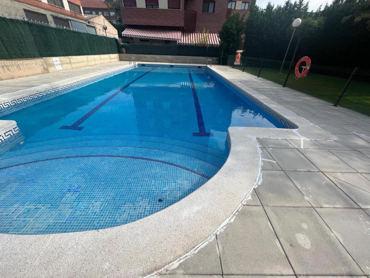 Pool And Confort 3 Habitaciones Y Garaje By Apartamentos Логроньо Екстериор снимка